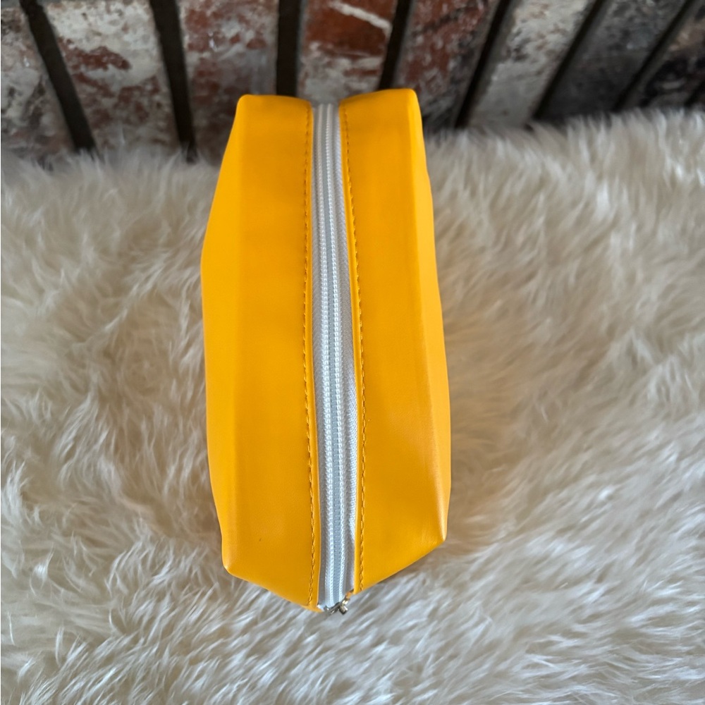 Colorful Women's Clutch Set - Picture 3 of 16